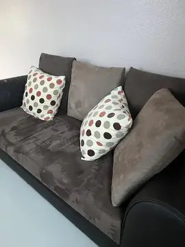 Canapé en simili cuir et peau de pêche