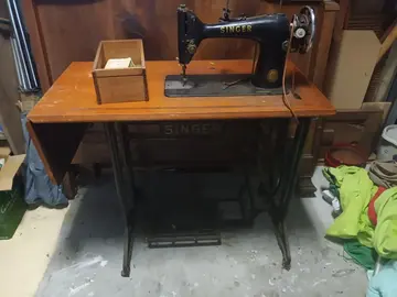 machine à coudre ancienne