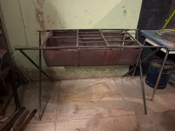 Grand barbecue, demi bidon