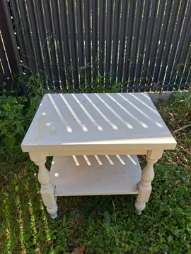 table de chevet en pin