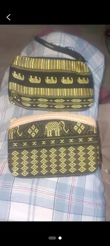 2 petites pochettes