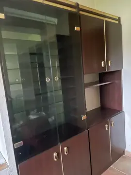 vitrine et meuble de rangement