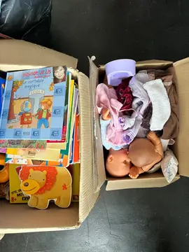 Jouets et vêtements enfants
