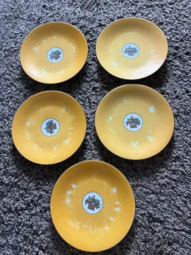 lot 5 assiettes à dessert