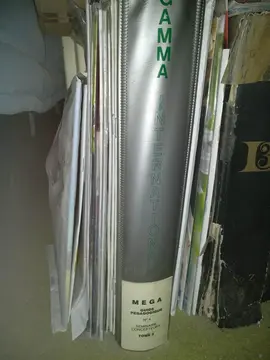 plusieurs brochures informatiques