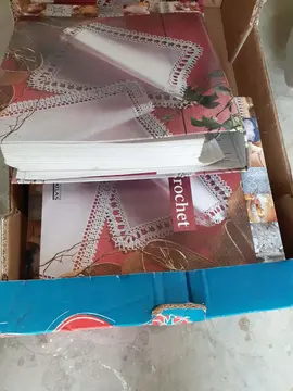 4 gros classeurs l'art du crochet ATLAS