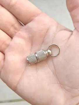 [Animaux] Tube d'identification