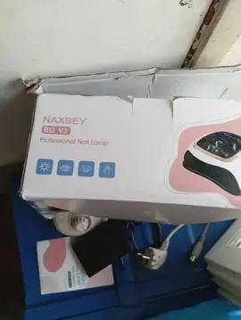 manucure à réparer