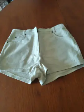 short femme t 38/40 neuf