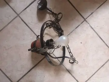 2 supports de lustre bon état