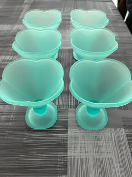 6 coupes à glace + 6 coupelles à crudités