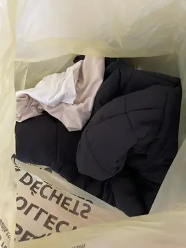 lot de tee shirt, manteau, pantalon garçon 10/12 ans