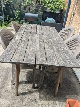 table en bois pour extérieur