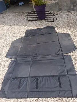 grille et tapis coffre Duster