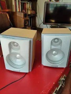 2 enceintes mini chaine