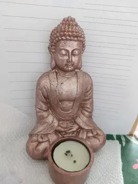 statuette boudha