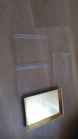 assiettes en plastique