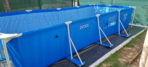 donne liner piscine intex deteriore