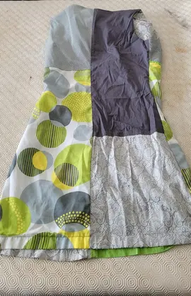 jolie robe colorée cache cache