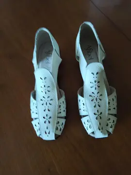 chaussures d'été femme p 38.. neuves