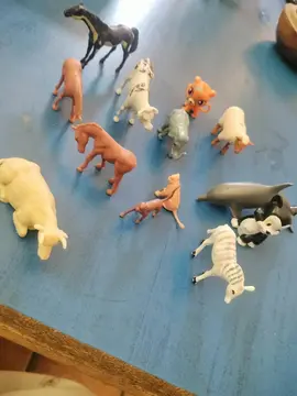 animaux plastiques