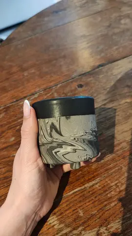 Cache pot