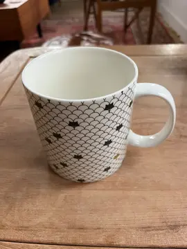 Grosse et grande tasse