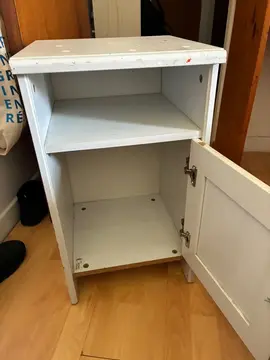 petite table de nuit
