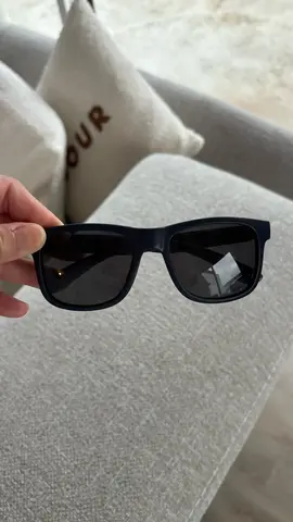 Lunettes de soleil