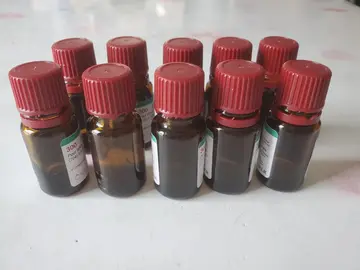 Petits flacons en verre 10ml