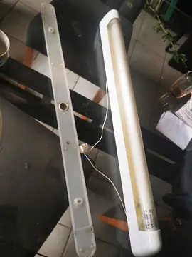 Luminaire néon