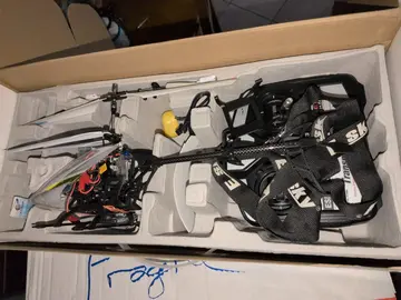 hélicoptère radiocommandé lama v4