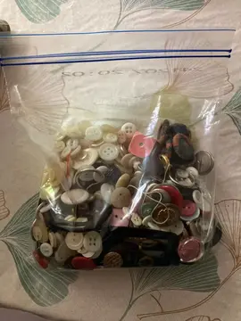 POCHETTE DE BOUTONS