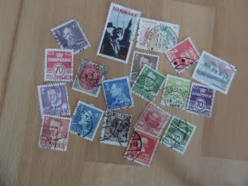 Timbres DANEMARK LOT 2