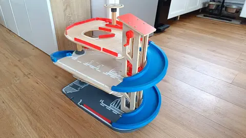 garage petites voitures en bois