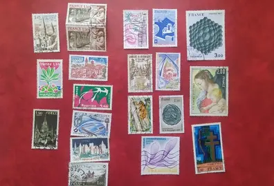 timbres 1977 B, lot 221