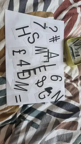 jeu éducatif chiffres - lettres - symbole