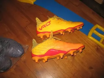 Chaussures de foot taille 40