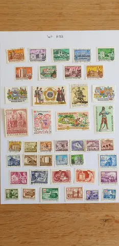 Lot A93 timbres Hongrie