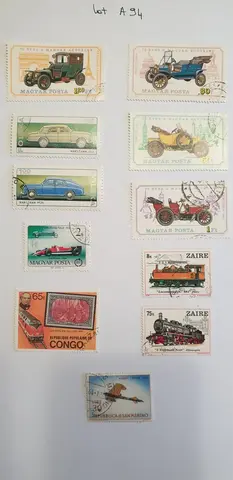 Lot A94 timbres "Véhicules"