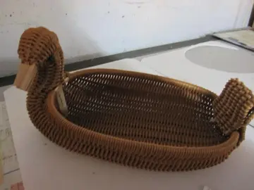 CORBEILLE EN OSIER