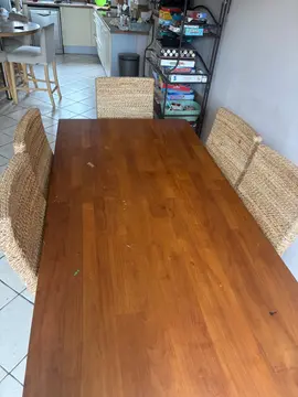 table en bois + 6 chaises