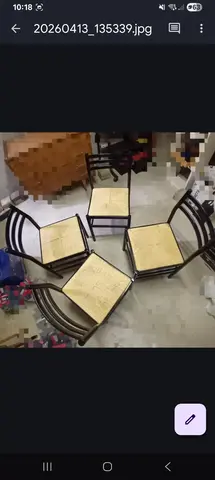 4 chaises