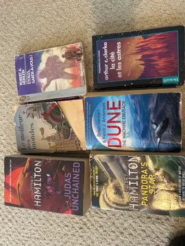 Livre Sc Fi en Anglais et en Français