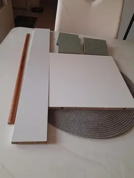 Lot planches bois.