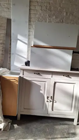 Meubles et radiateur
