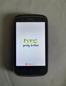 Lot de 2 smartphones HTC anciens - pour bricoleur ou pour pièces