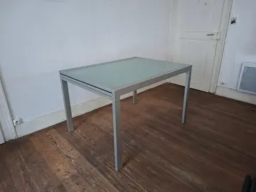 Donne table extensible design acier/verre – 6 à 12 personnes