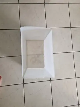 container en plastique