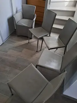 4 chaises et 2 fauteuils Calligaris